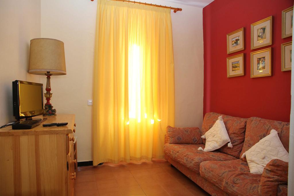 Holiday Home Can Clerc Osor Szoba fotó